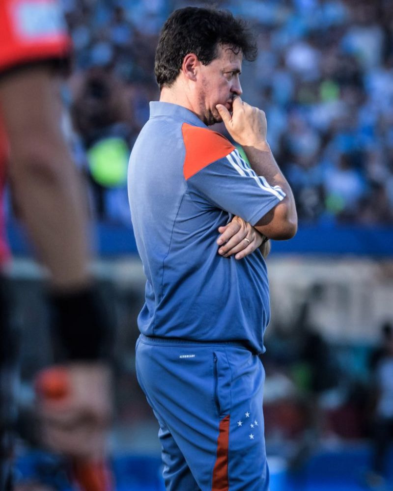 Imagem da noticia Diniz fala sobre derrota do Cruzeiro na final da Sul-Americana