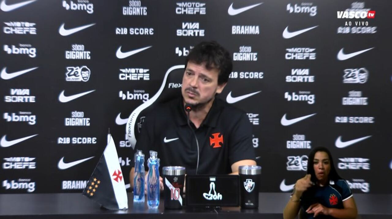 Imagem da noticia Diniz detona arbitragem e vê interferência direta no clássico: "Expulsão ridícula"