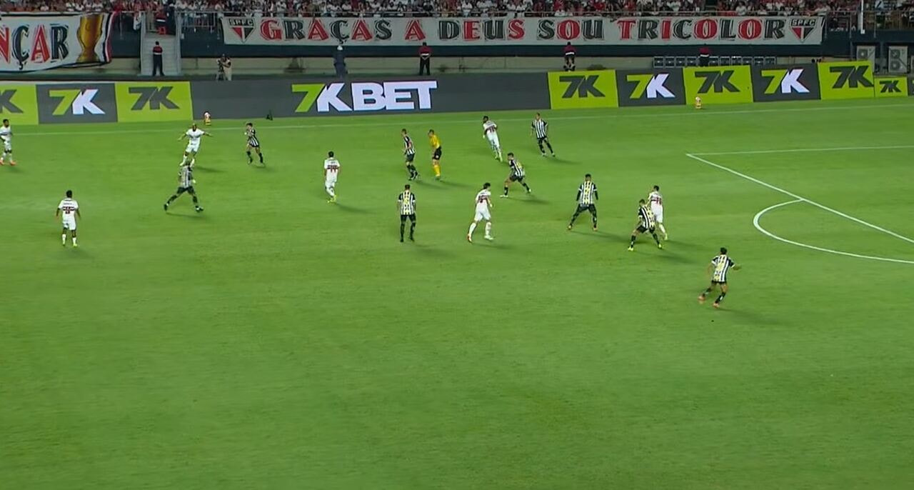 Imagem da noticia Marcos Antônio: "Demos a vida pelo São Paulo e mostramos que somos grandes"