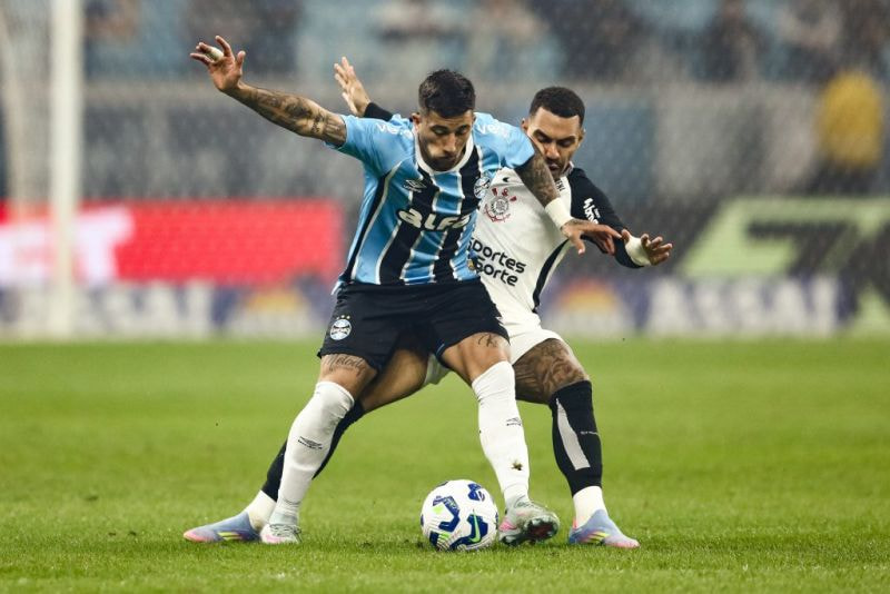 Imagem da noticia Grêmio e Corinthians empatam em jogo equilibrado na Arena