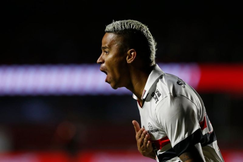 Imagem da noticia Erick celebra triunfo do São Paulo e agradece Zubeldía por oportunidade