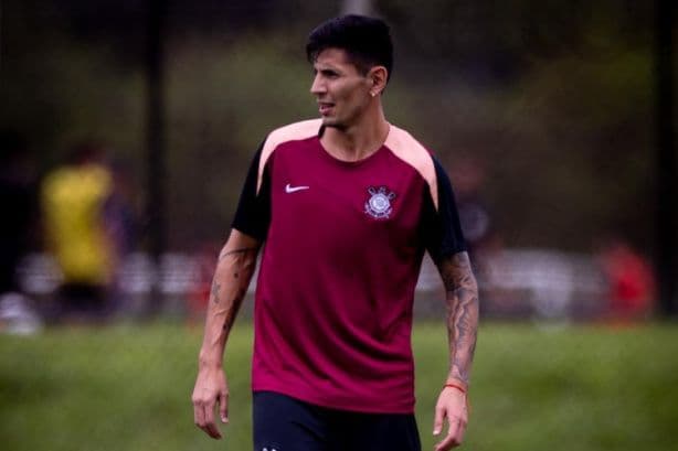 Angileri e Labyad ainda aguardam condição ideal para estrear pelo Corinthians Angileri e Labyad ainda aguardam condição ideal para estrear pelo Corinthians