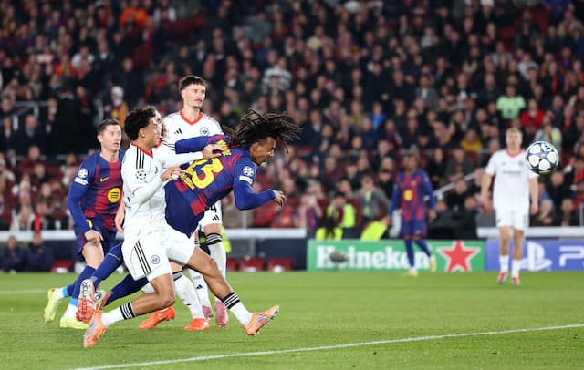 Barcelona vence Frankfurt de virada no retorno ao Camp Nou pela Champions Barcelona vence Frankfurt de virada no retorno ao Camp Nou pela Champions