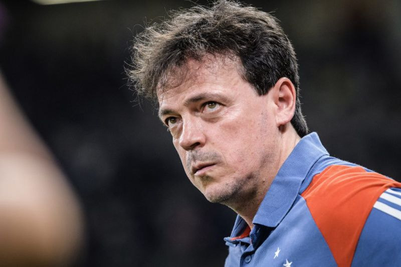 Imagem da noticia Fernando Diniz chega a seis jogos sem vitória no comando do Cruzeiro
