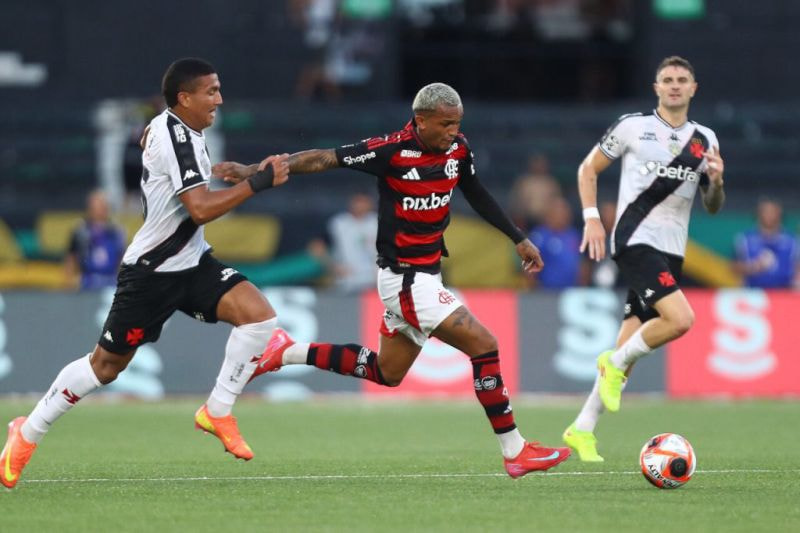 Imagem da noticia Flamengo recebe o Vasco por vaga na final