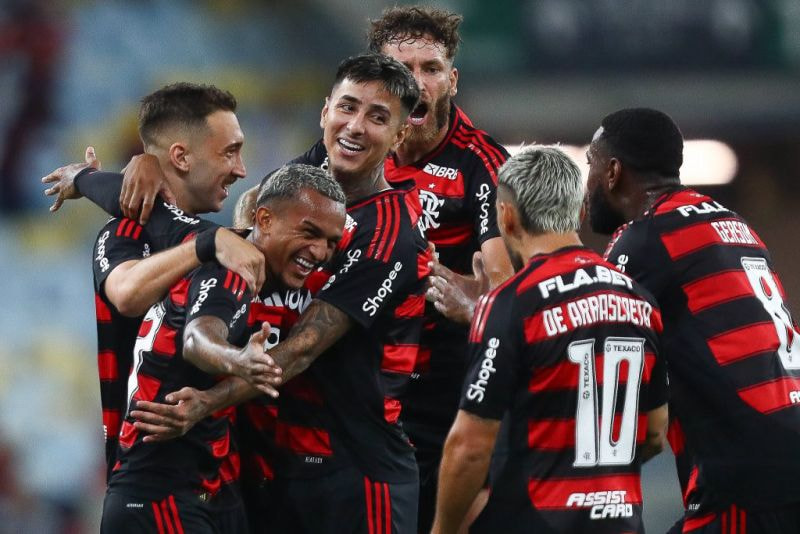 Imagem da noticia Flamengo supera Fluminense e abre vantagem na final do Carioca