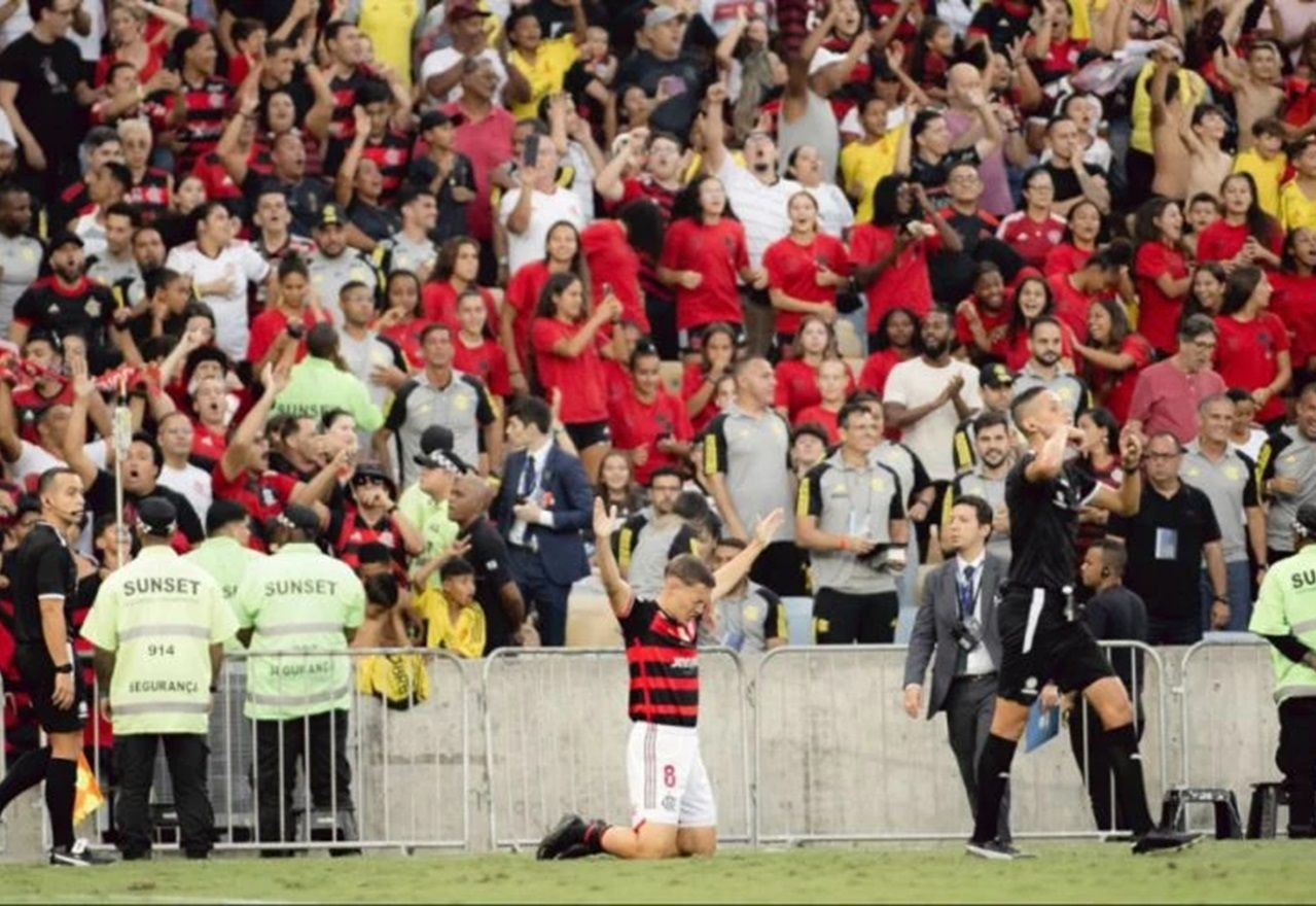 Imagem da noticia Flamengo vira sobre o Olympiacos e é campeão do Intercontinental sub-20