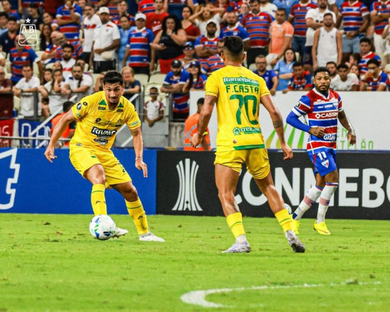 Imagem da noticia Fortaleza cria chances mas fica no empate com Bucaramanga no Castelão