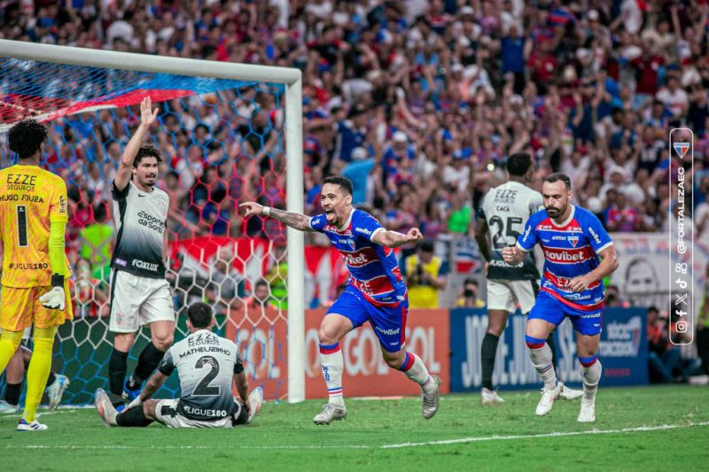Imagem da noticia Fortaleza vence o Corinthians, afunda o rival e assume a liderança do Brasileirão