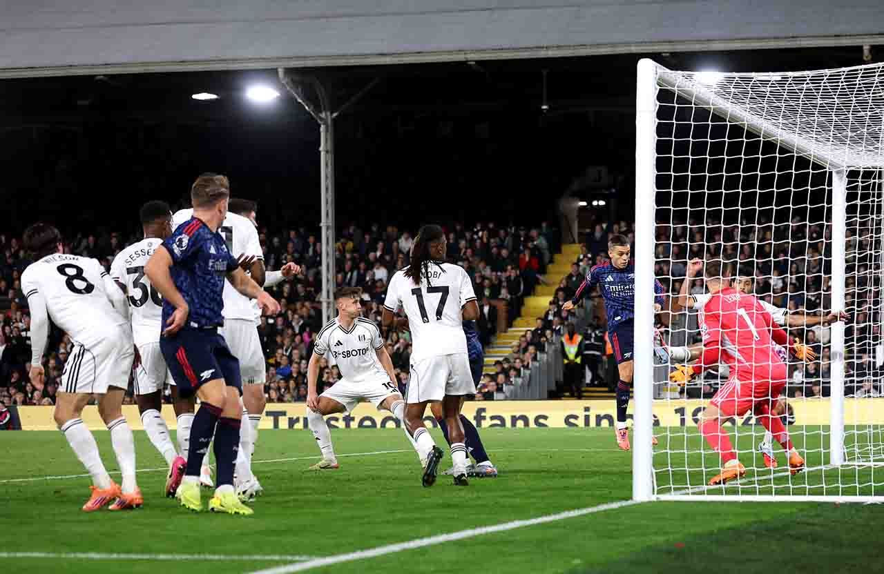 Imagem da noticia Arsenal vence Fulham e mantém liderança isolada da Premier League