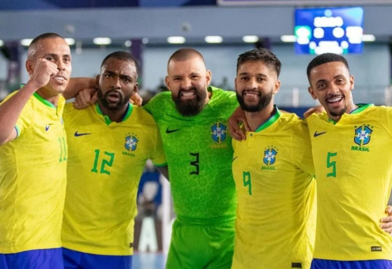 Imagem da noticia Futsal: Brasil vence mais uma e avança às quartas da Copa do Mundo