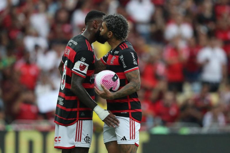 Imagem da noticia Gabigol desencanta em vitória dominante do Flamengo sobre o Juventude