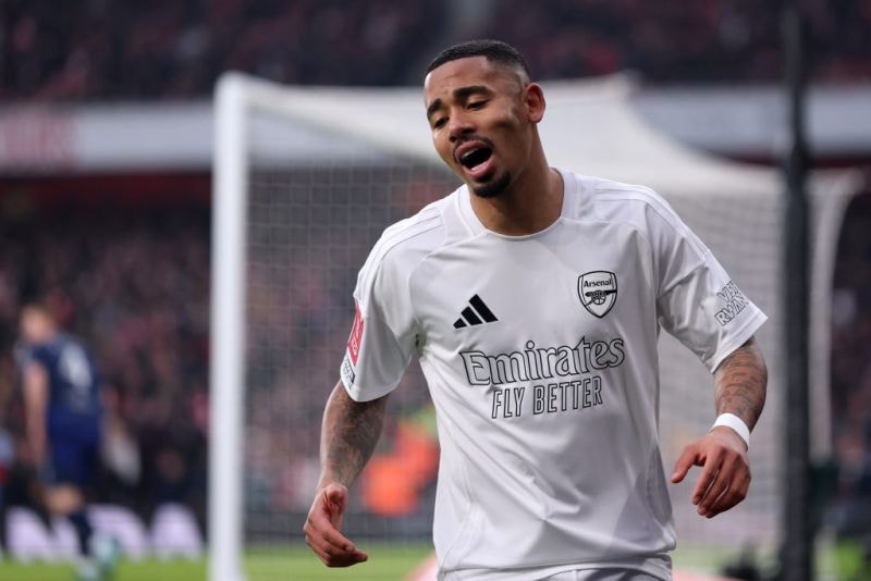 Imagem da noticia Gabriel Jesus sofre grave lesão e vai desfalcar o Arsenal pelo resto da temporada