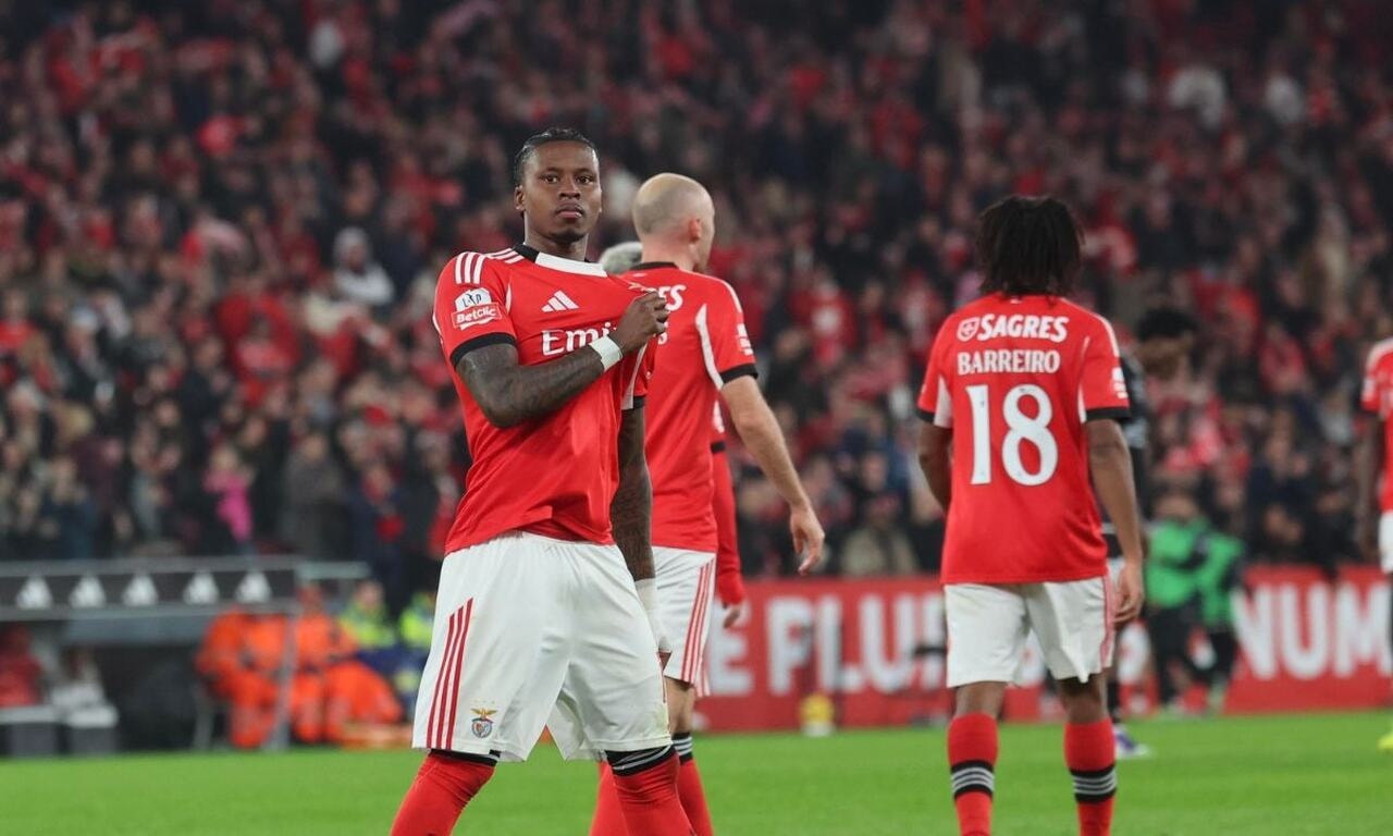 Imagem da noticia Benfica amassa Estrela Amadora em casa e mantém invencibilidade no Português
