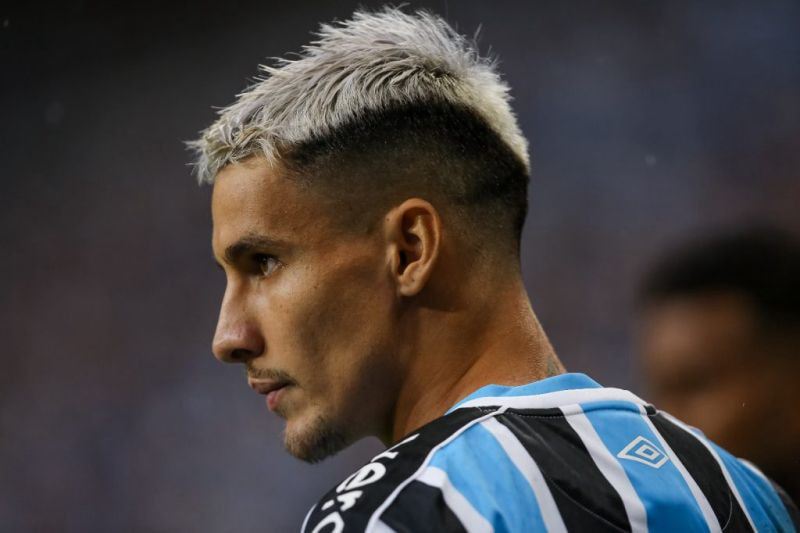 Imagem da noticia Grêmio deve acionar a CBF por atraso do São Paulo em pagamentos de Ferreirinha