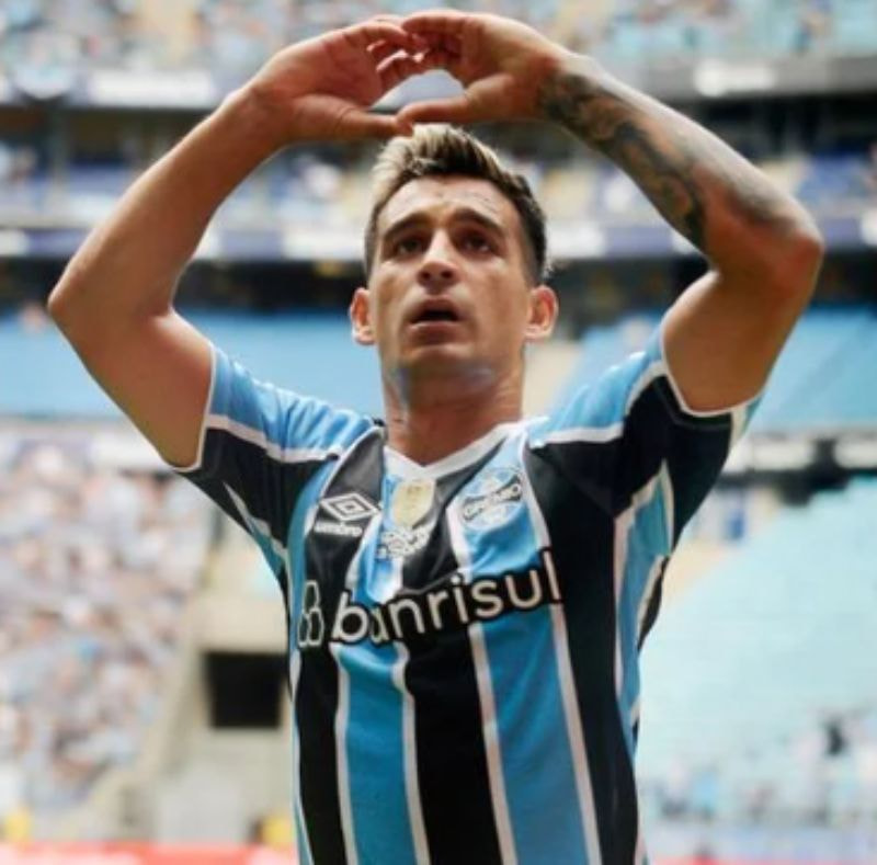 Imagem da noticia Grêmio goleia São Luiz e mantém sequência de vitórias na temporada