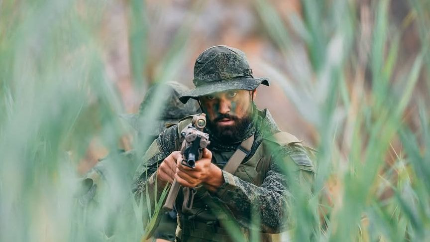 Imagem da noticia Zagueiro do City vive experiência "militar" antes do início da temporada