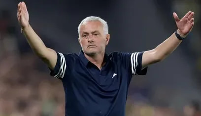 Imagem da noticia Fenerbahçe anuncia demissão de Mourinho após eliminação na Champions