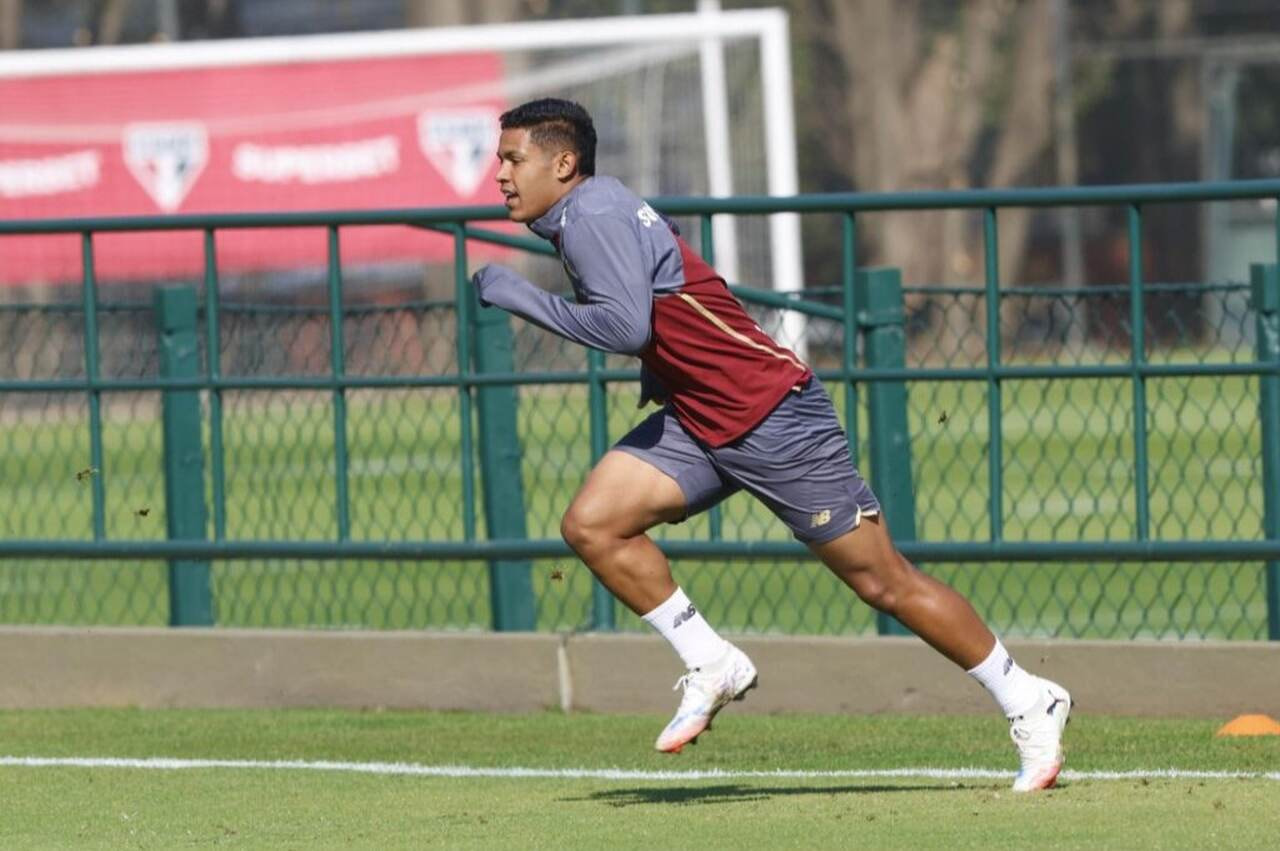 Imagem da noticia São Paulo prepara renovação de contrato com Ryan Francisco
