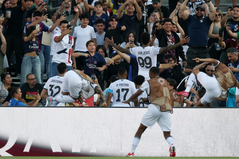 Imagem da noticia Imprensa internacional repercute vitória histórica do Botafogo sobre o PSG