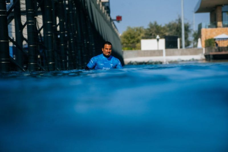 Imagem da noticia Ítalo Ferreira vence em Abu Dhabi e assume liderança da WSL
