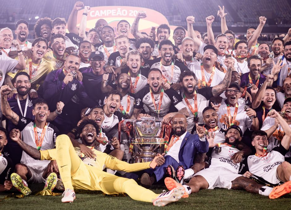 Imagem da noticia Veja lista de jogadores que devem sair do Corinthians