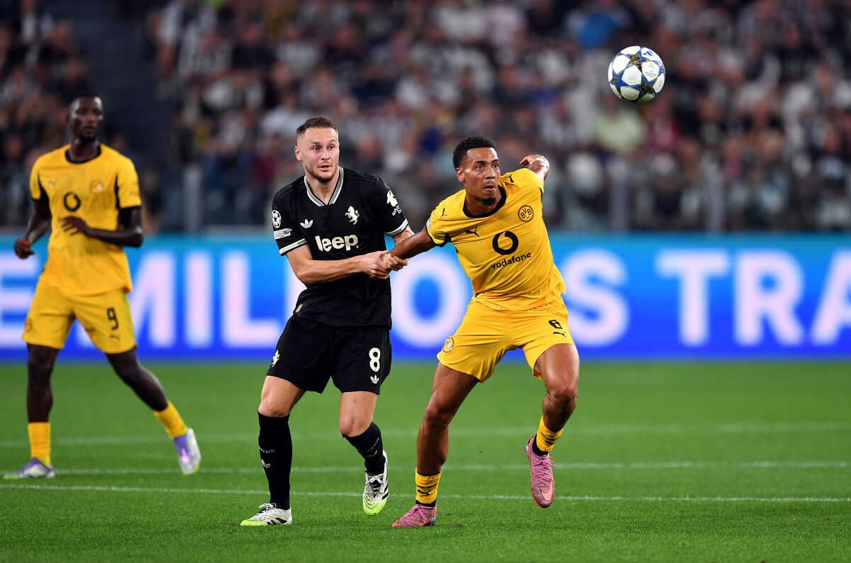 Imagem da noticia Em jogo maluco, Juventus busca empate contra Dortmund na estreia da Champions