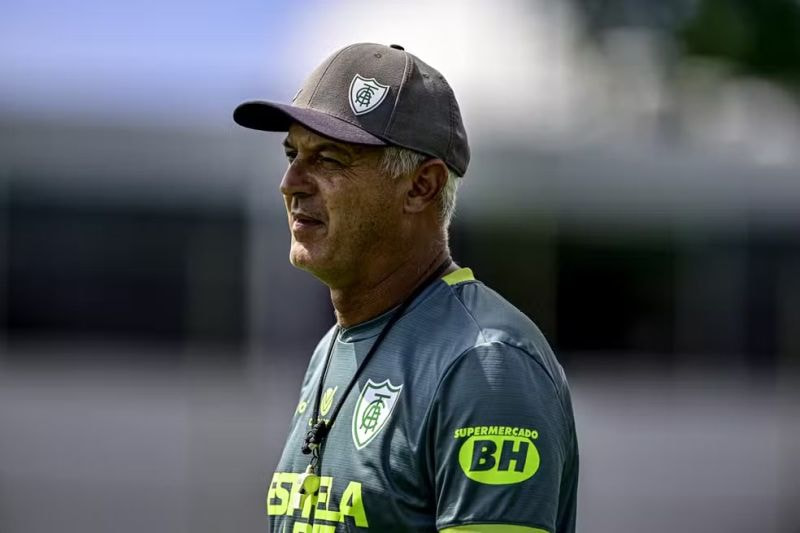 Imagem da noticia Lisca afirma que Palmeiras pagou mala branca ao Ceará no Brasileirão 2018; clube nega