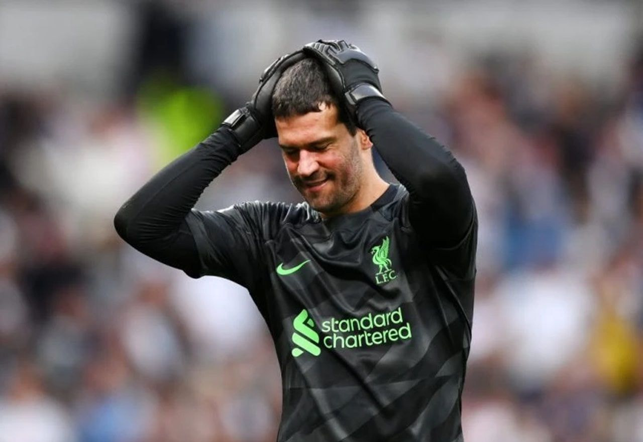 Imagem da noticia Liverpool anuncia que Alisson será desfalque até novembro
