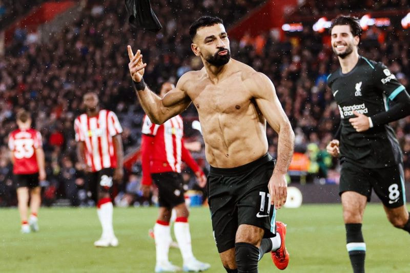 Imagem da noticia Liverpool sofre, mas vira o jogo e amplia vantagem na Premier League