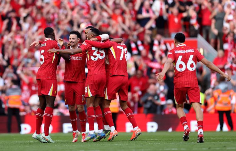 Imagem da noticia Liverpool atropela o Tottenham e volta a conquistar a Premier League