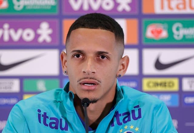 Luciano Juba celebra primeira convocação e mira a Copa de 2026: ''Tenho chances'' Luciano Juba celebra primeira convocação e mira a Copa de 2026: ''Tenho chances''