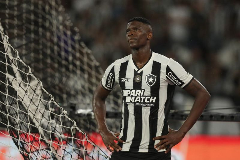 Imagem da noticia Luiz Henrique, do Botafogo, é chantageado antes da final da Libertadores