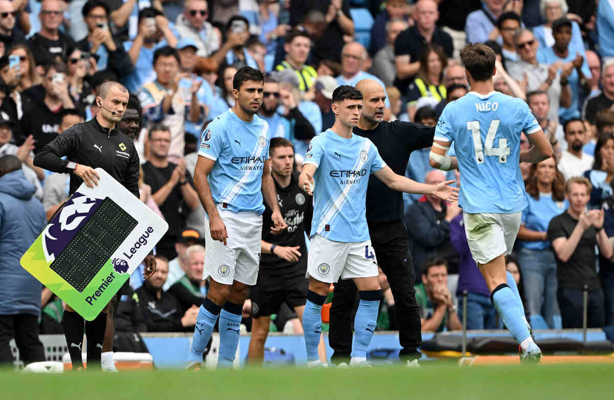 Imagem da noticia Clubes europeus discutem permitir seis substituições para aliviar calendário