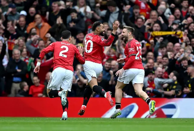 United vence arquirrival Liverpool e assegura vaga na próxima Champions United vence arquirrival Liverpool e assegura vaga na próxima Champions