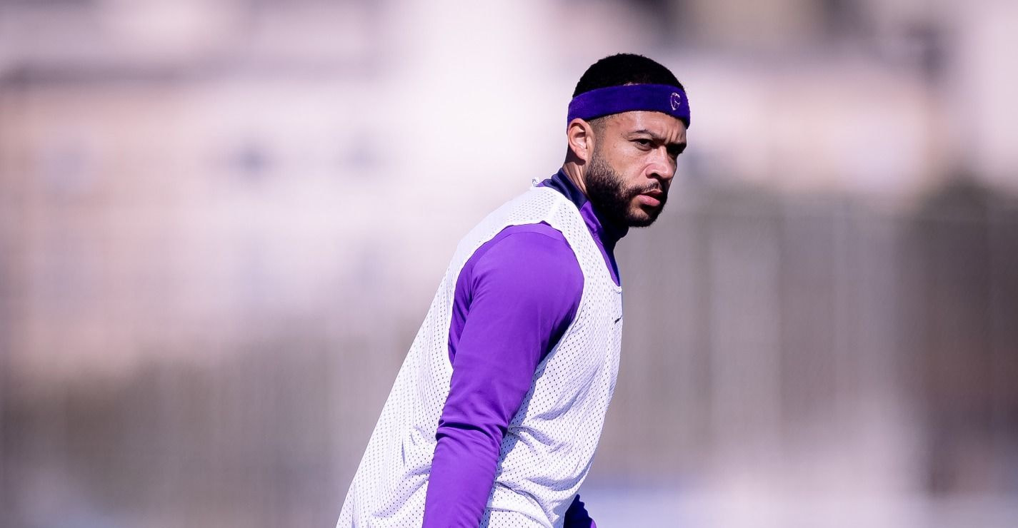 Imagem da noticia Corinthians diz que Memphis justificou falta e manifestou desejo de seguir no clube