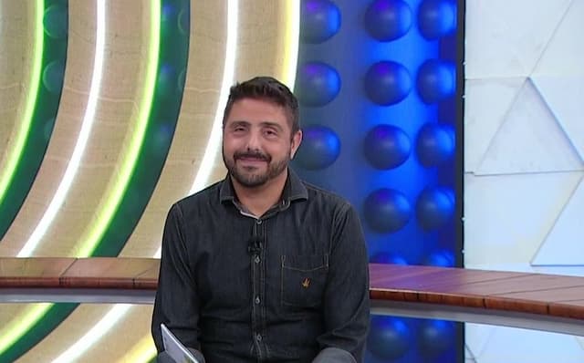 Nicola revela valor milionário de bicho no Flamengo em caso de título da Libertadores Nicola revela valor milionário de bicho no Flamengo em caso de título da Libertadores