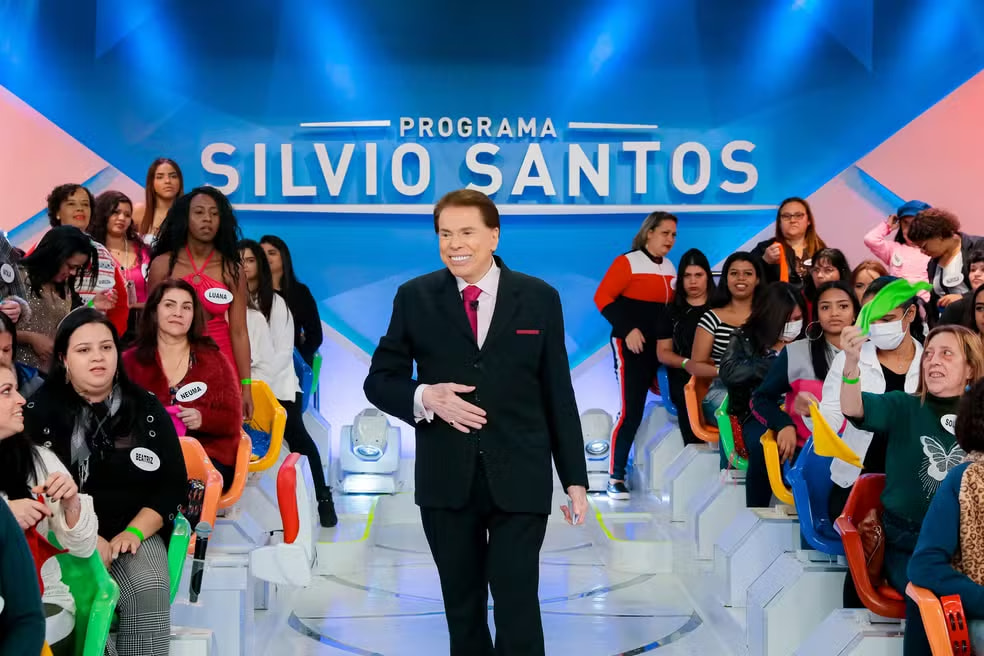 Imagem da noticia Rodada do Brasileirão terá um minuto de silêncio em homenagem a Silvio Santos