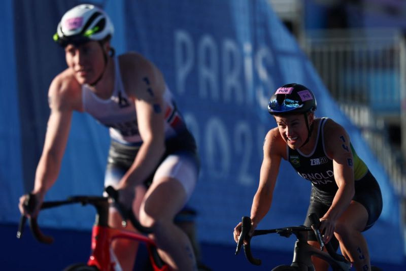 Imagem da noticia Brasil fica em 8º no revezamento misto do triatlo; Alemanha é ouro