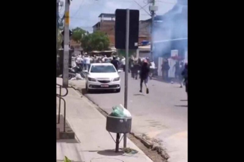 Imagem da noticia Organizadas de Sport e Santa Cruz entram em confronto antes da partida da Copa do Nordeste