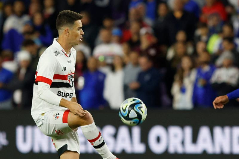 Imagem da noticia Oscar celebra estreia pelo São Paulo em empate contra o Cruzeiro: "Criamos bastante"