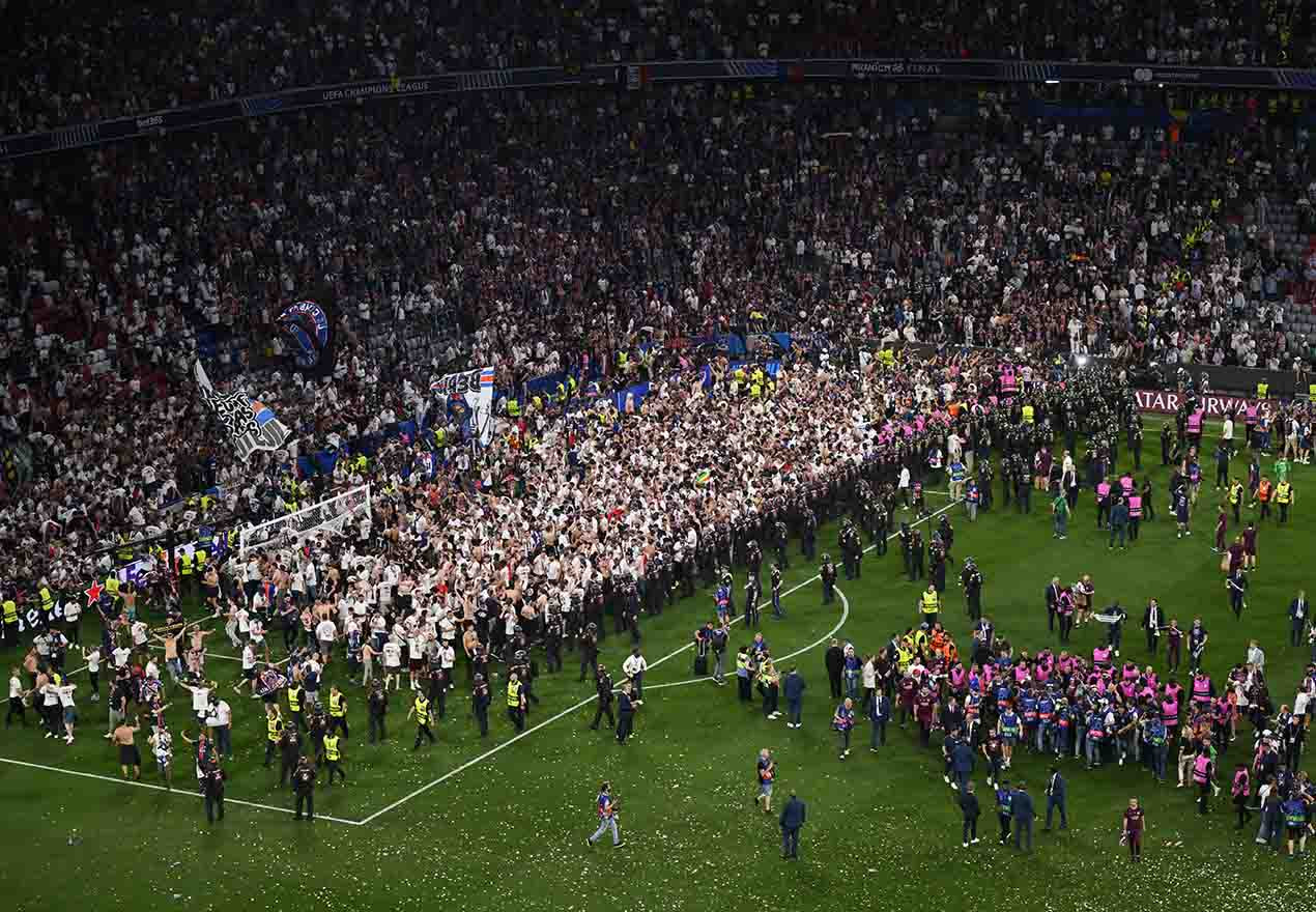 Imagem da noticia PSG é multado pela Uefa por conduta da torcida na final da Champions