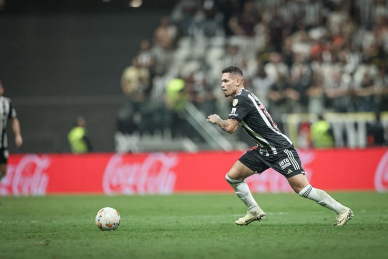 Imagem da noticia Paulinho exalta vantagem do Atlético-MG, mas exige atenção no jogo de volta contra o River Plate