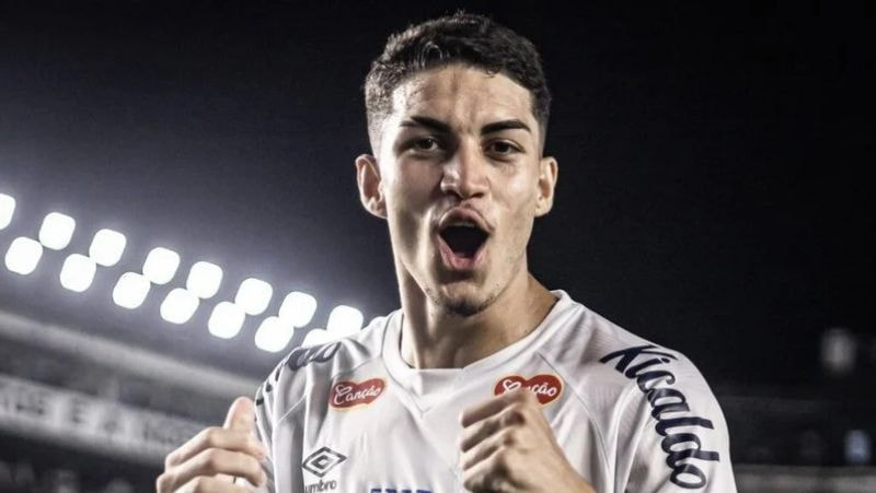 Imagem da noticia Perto de deixar o Santos, Jair somou bons números em 2024