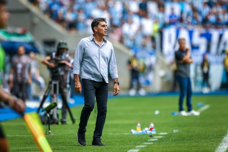Imagem da noticia "Queremos colocar o Grêmio no lugar mais alto possível", diz Quinteros