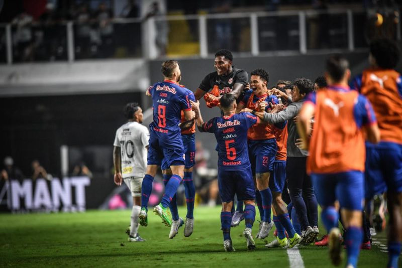 Imagem da noticia Santos perde para Bragantino na Vila Belmiro e fica no Z4 do Brasileirão