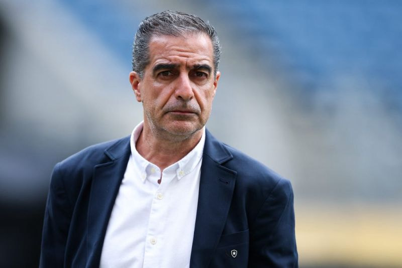 Imagem da noticia Renato Paiva admite má atuação do Botafogo em vitória na estreia da Copa do Mundo de Clubes