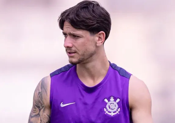 Imagem da noticia Dorival Júnior admite preocupação com Garro e não descarta meia na reserva