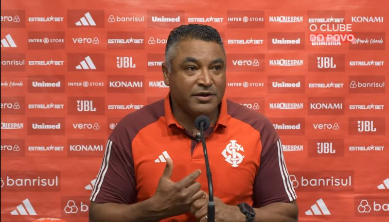 Imagem da noticia Roger Machado reclama da arbitragem, mas valoriza empate: “Ponto importante”