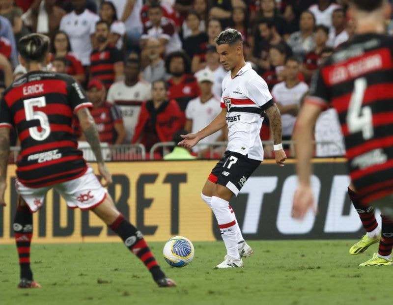 Imagem da noticia São Paulo e Flamengo buscam primeira vitória na temporada em duelo pela FC Series